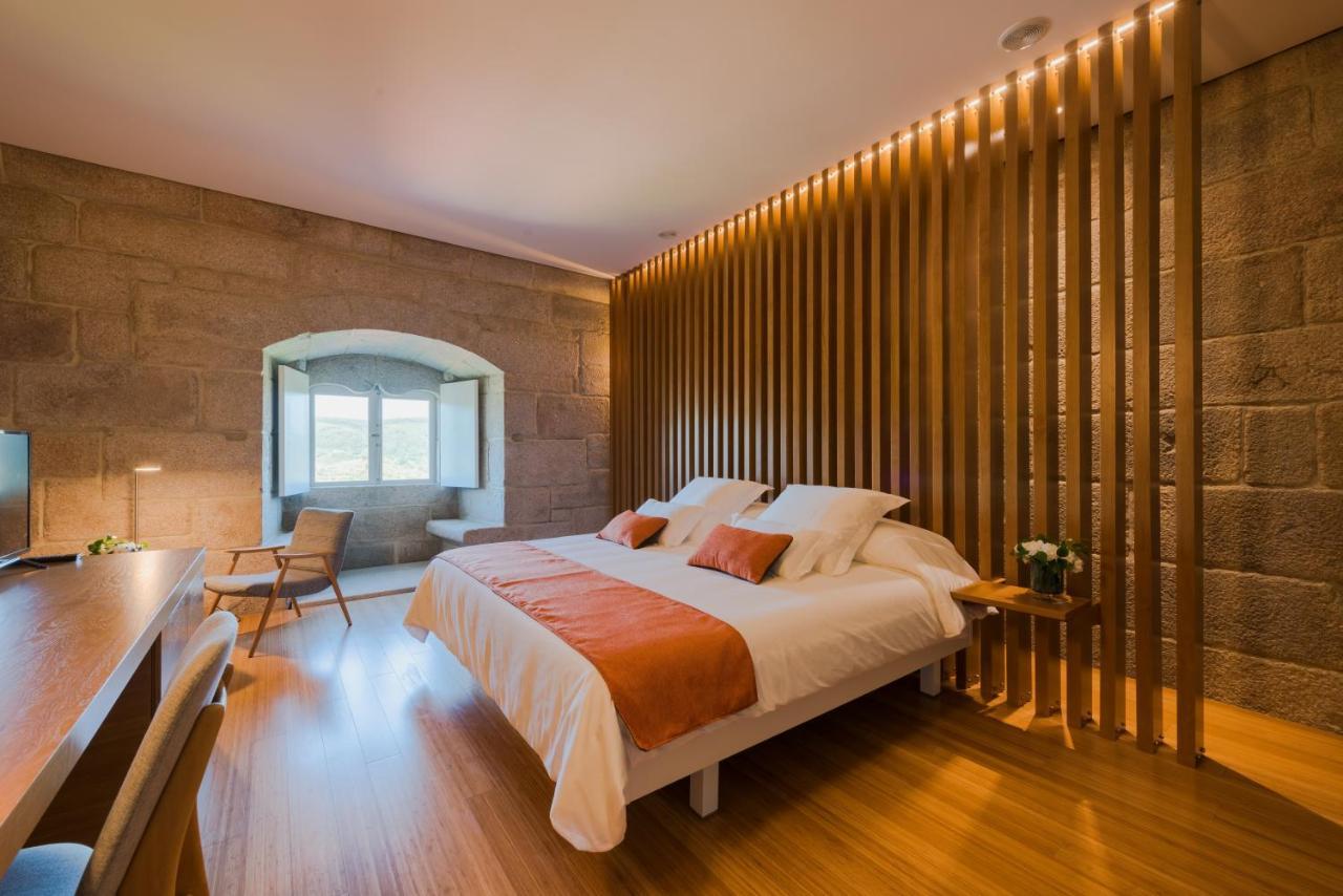 Torre De Tebra Hotel Tomiño Buitenkant foto